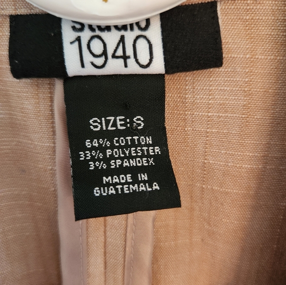 STUDIO 1940 Taupe button front jacket with dark brown stitch trim accent. Size S - Picture 2 of 4